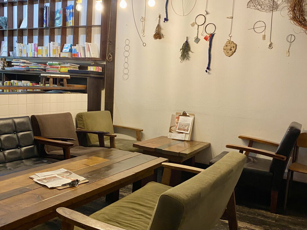 カフェギャラリー　コンバーションの店内風景